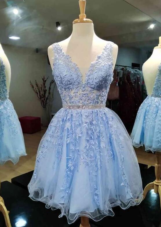 Open Back V-neck Tulle Homecoming Dress with Appliques and Beading