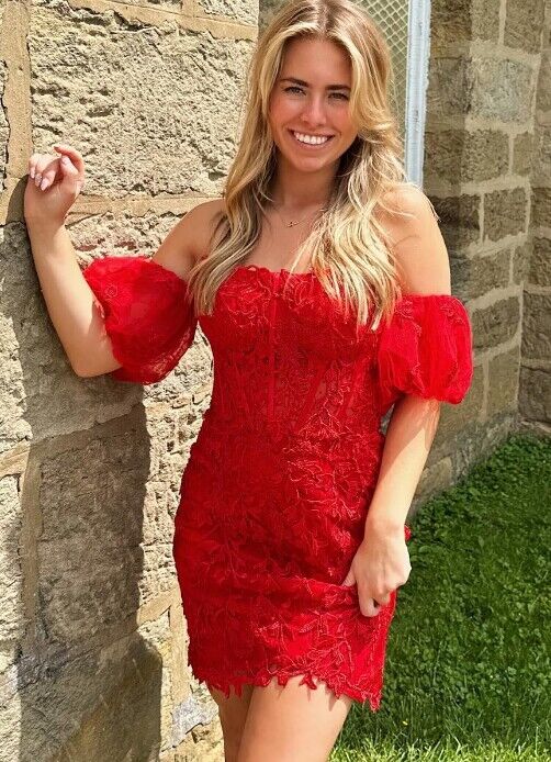 Strapless Leaf Lace Homecoming Dress with Ballon Sleeves