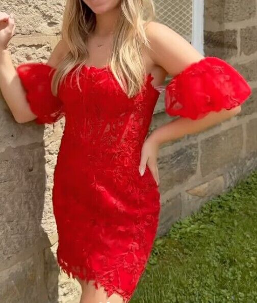 Strapless Leaf Lace Homecoming Dress with Ballon Sleeves