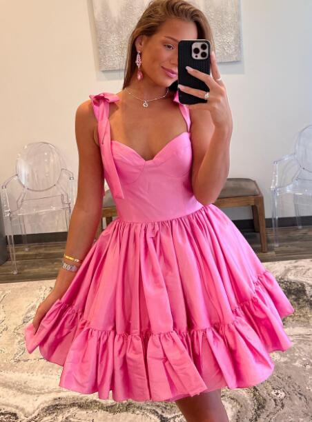 Sweetheart Necks Ruffle Hem Homecoming Dress