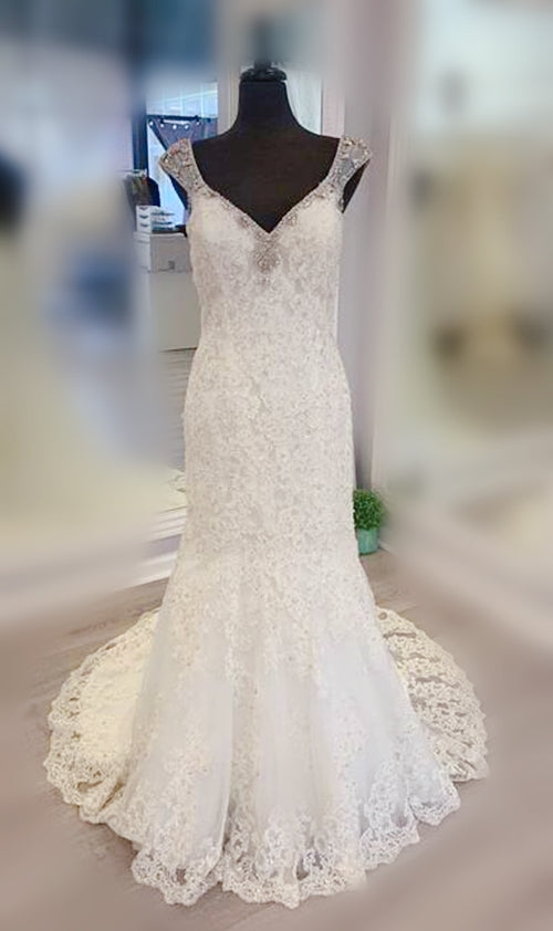 Open Back Mermaid Lace Wedding Dress with Beading