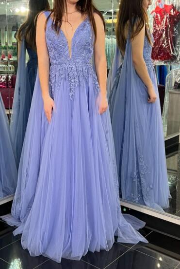 Plunging Deep V Neckline Tulle and Leaf Lace Prom Dresses with Tulle Cape