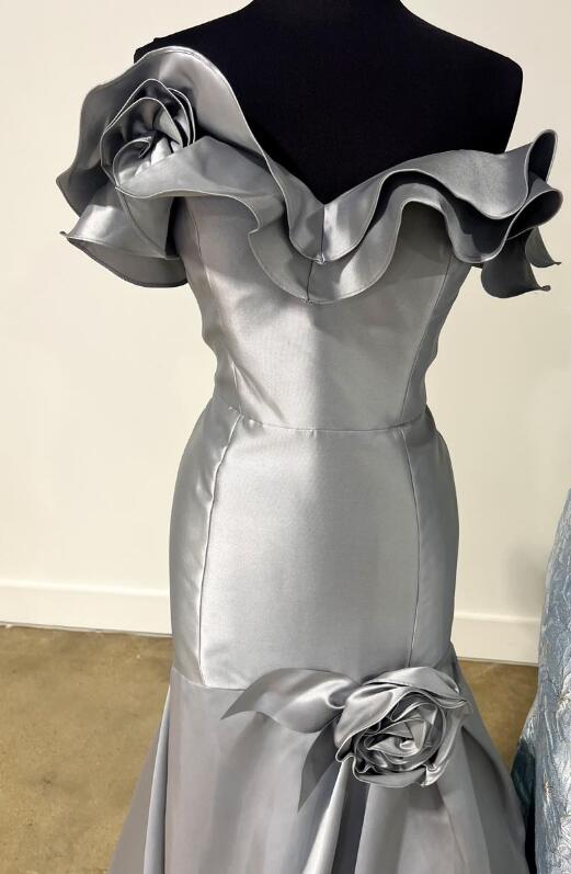 Off the Shoulder Mermaid Long Prom Dress