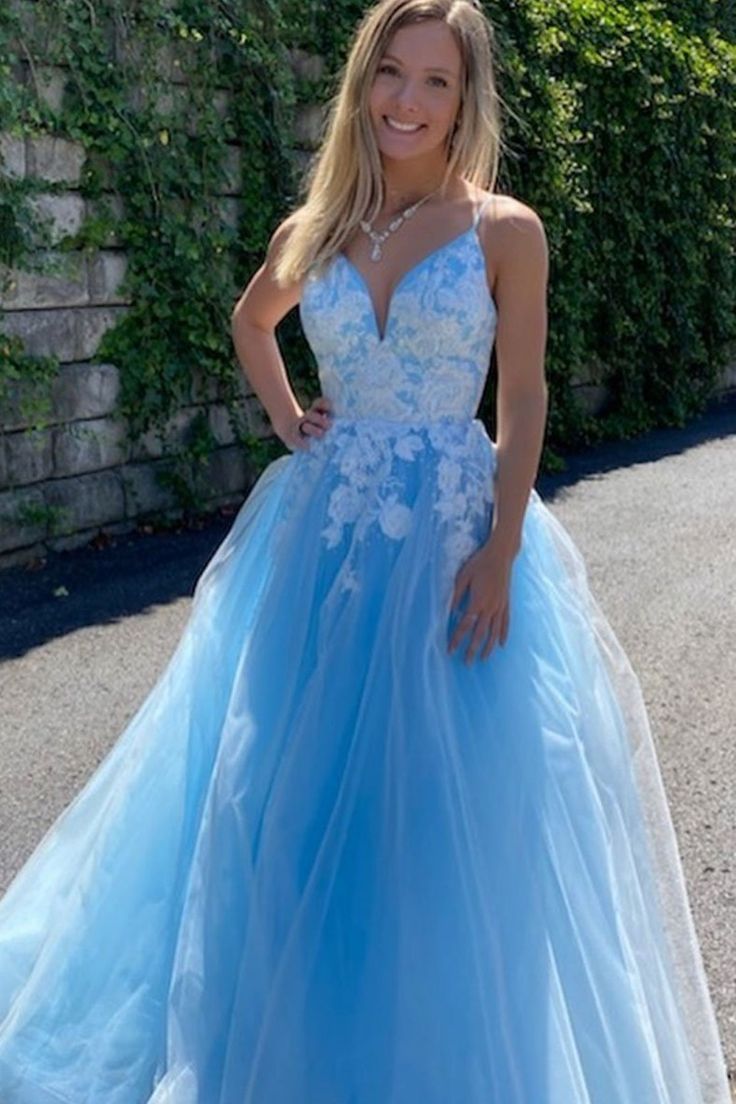 V-neck A-line Tulle/Lace Long Prom Dress