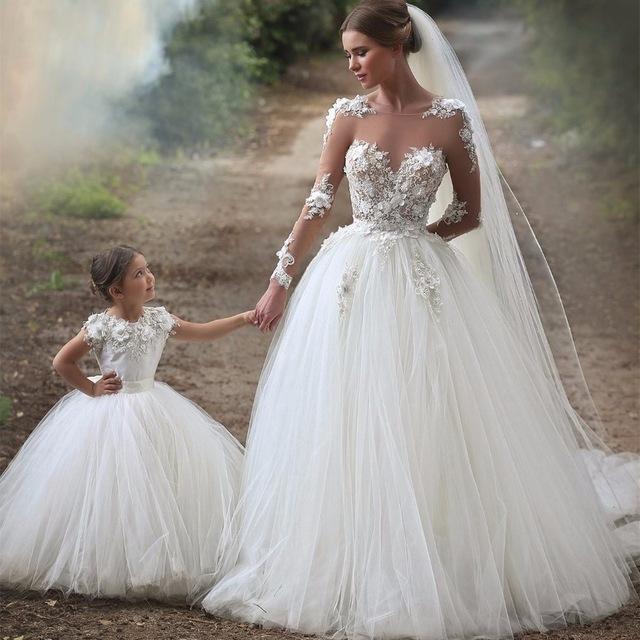Wholesale New Style Wedding Dress with Sleeves, Bridal Gown ,Dresses For Brides