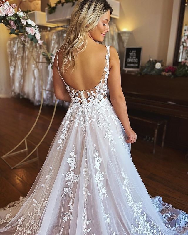 Lace Wedding Dress ,Dresses For Wedding,Bridal Gown,Bride Dress,Dresses For Brides