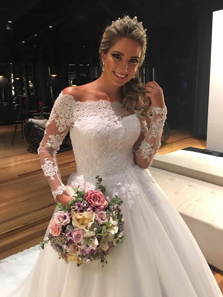 Wholesale Wedding Dress Off The Shoulder Sleeves, Bridal Gown ,Dresses For Brides
