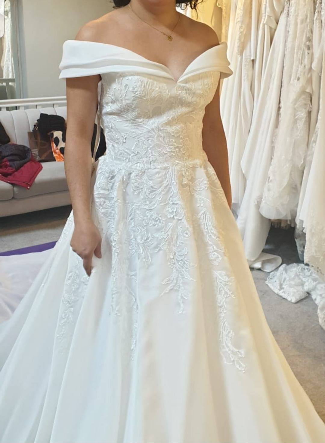 Satin Wedding Dresses Off the Shoulder straps Beach Wedding Dress For Brides Bridal Gown