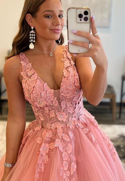 V-neck Tulle Long Prom Dress with Appliques and Beading