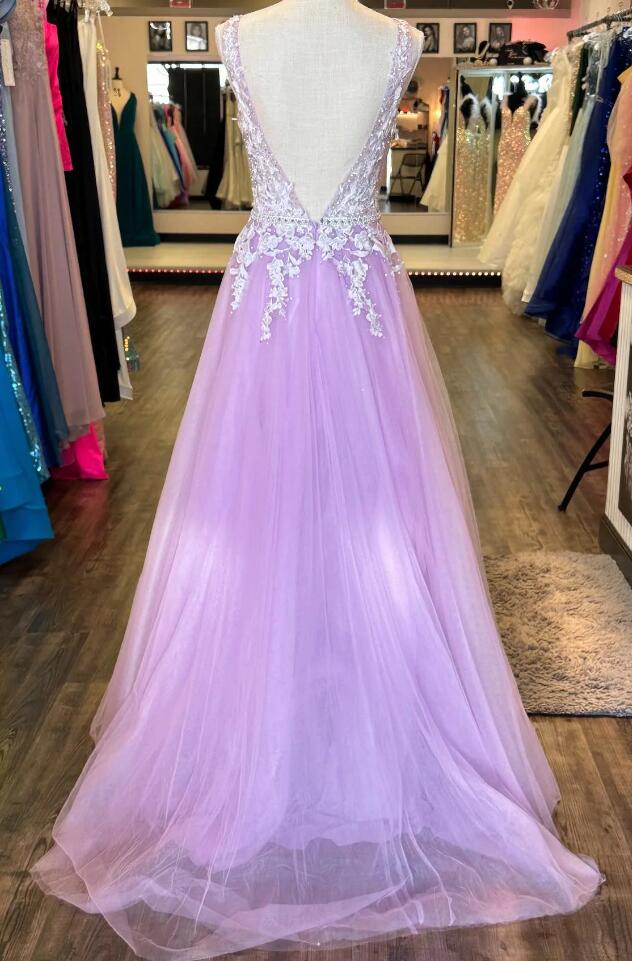 Lilac Sleeveless Plunging V Neck Tulle Long Prom Dress
