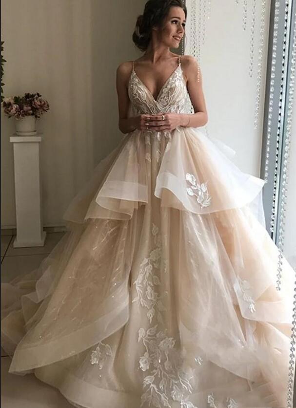 Backless Ruffles Puffy Skirt Wedding Dresses DT1577