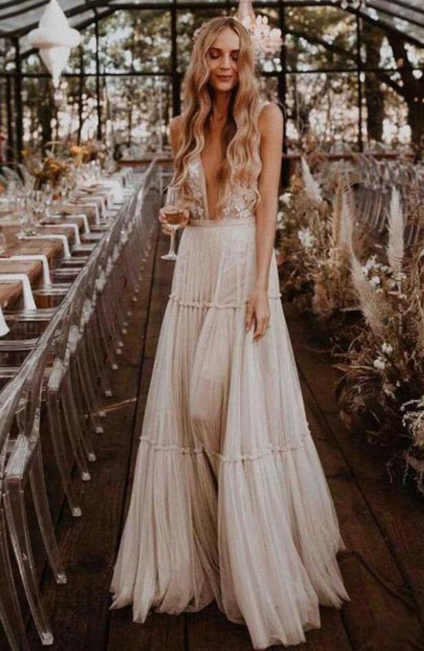 Deep V-neck Sexy A-line Beach Wedding Dresses DT1595