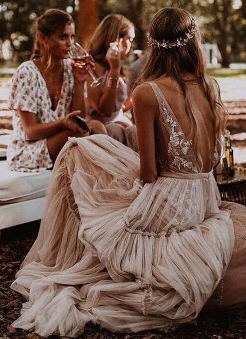 Deep V-neck Sexy A-line Beach Wedding Dresses DT1595