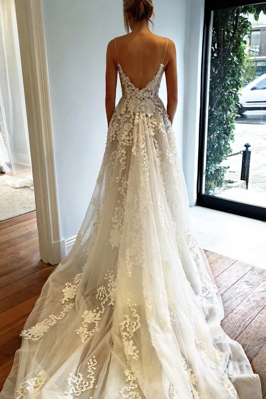 Sexy Lace Wedding Dress, Bridal Gown ,Dresses For Brides