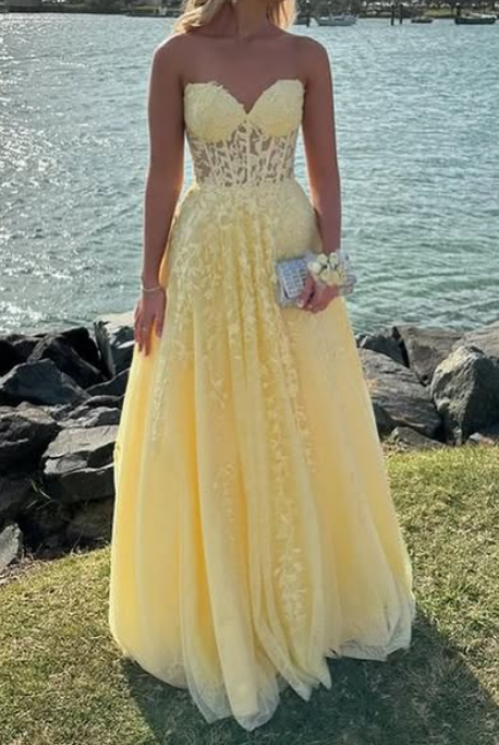 Strapless Leaf Lace A-line Long Prom Dress