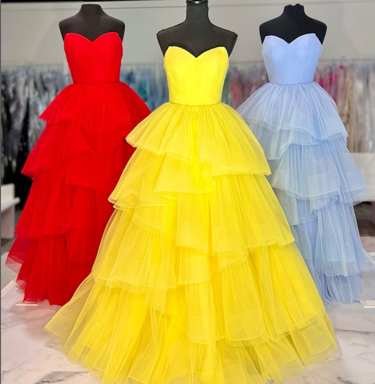 Strapless Tulle Ball Gown Long Prom Dresses with Ruffle Skirt