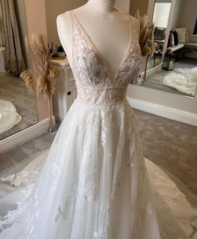 V-neck A Line Tulle/Lace Wedding Dresses,Custom Made Bridal Dress DTB115