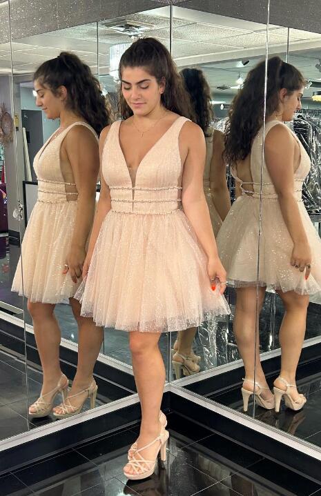 V-neck A-line Homecoming Dress with Open Back