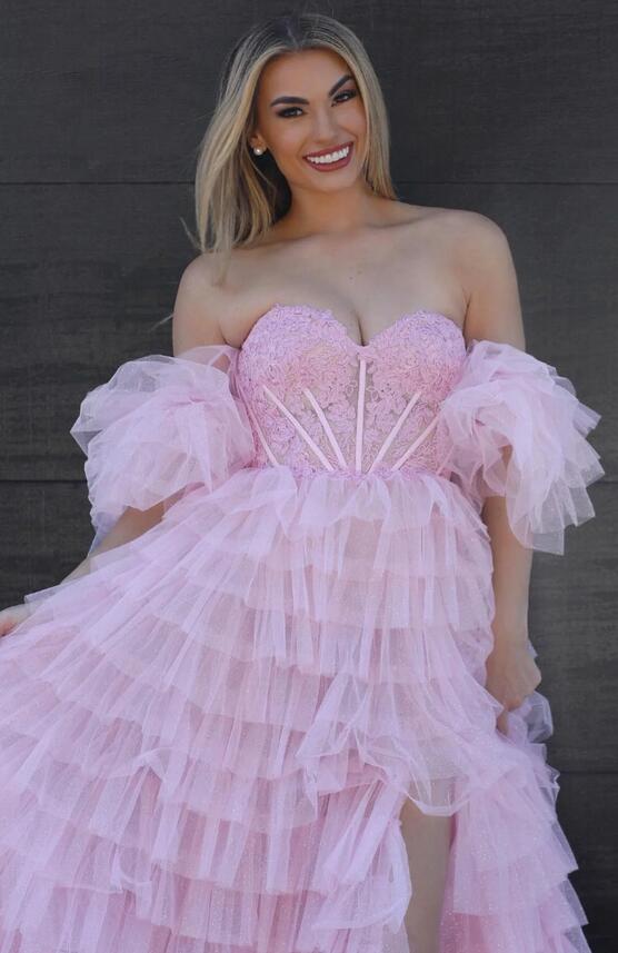 Sweetheart Neck Ball Gown Long Prom Dress with Ruffle Skirt and Short Sleeves