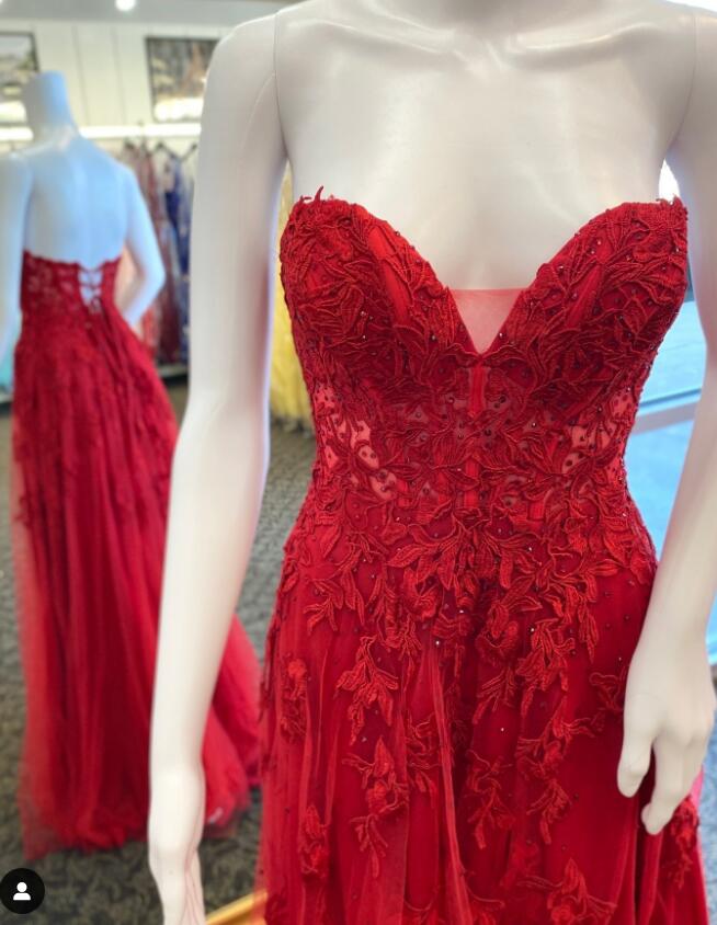 Strapsless Leaf lace/Tulle Red Long Prom Dresses