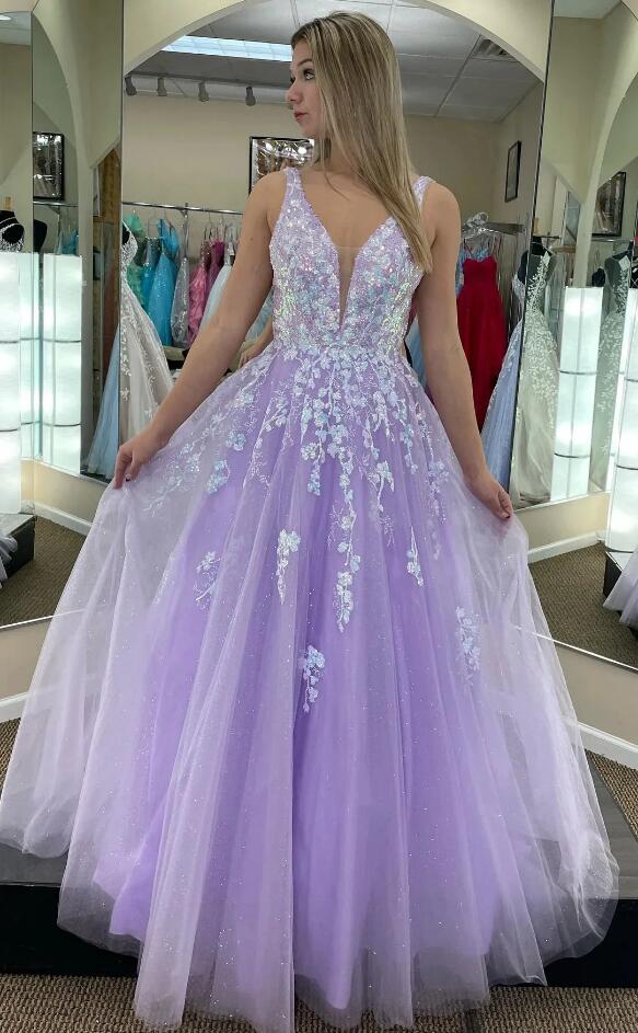 V-neck Sparkly Lace/Tulle Long Prom Dress