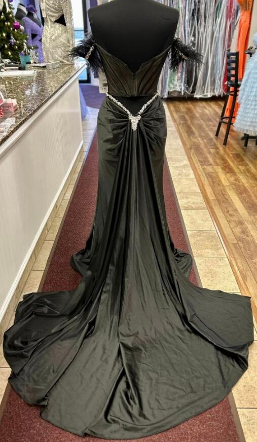 Black Off the Shoulder Long Prom Dresses with Beading