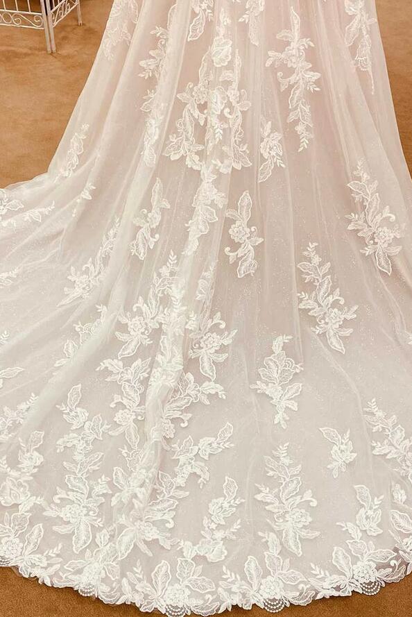 Straps A-line Lace Wedding Dress