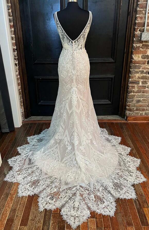 V-Neck Backless Lace Mermaid Wedding Dress