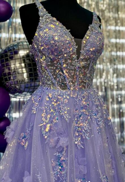 V-Neck Sequins Tulle/Lace Long Prom Dress with Slit Skirt