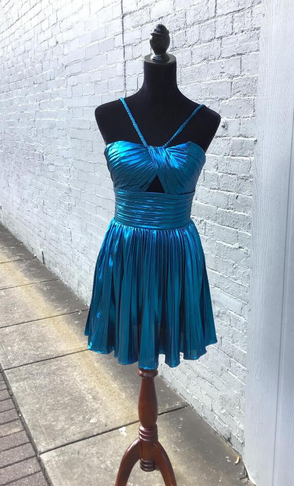Halter Metallic Short Homecoming Dress with Key Hole DressesTailor Halter Metallic Short Homecoming Dress with Key Hole DressesTailor