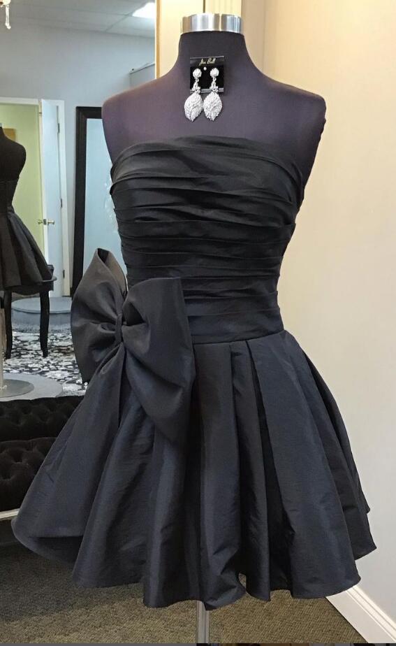 Strapless Black Short Homecoming Dress with Bow