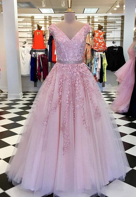 V-neck Tulle Ball Gown Long Prom Dress with Appliques and Beading,Prom Dresses,Pageant Dress,Evening Dress,Ball Dance Dresses,Graduation School Party Gown