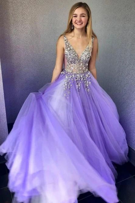 V-neck Tulle Prom Dresses Long with Beading
