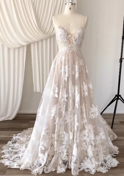 V-neck A-line Tulle/Lace Wedding Dresses  DT1574