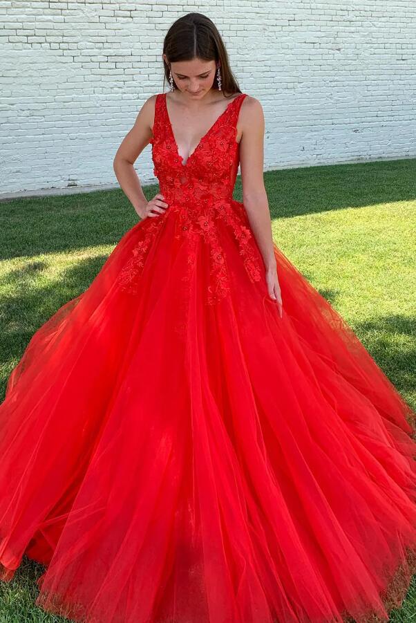 V-neck Ball Gown Tulle/Lace Long Prom Dress